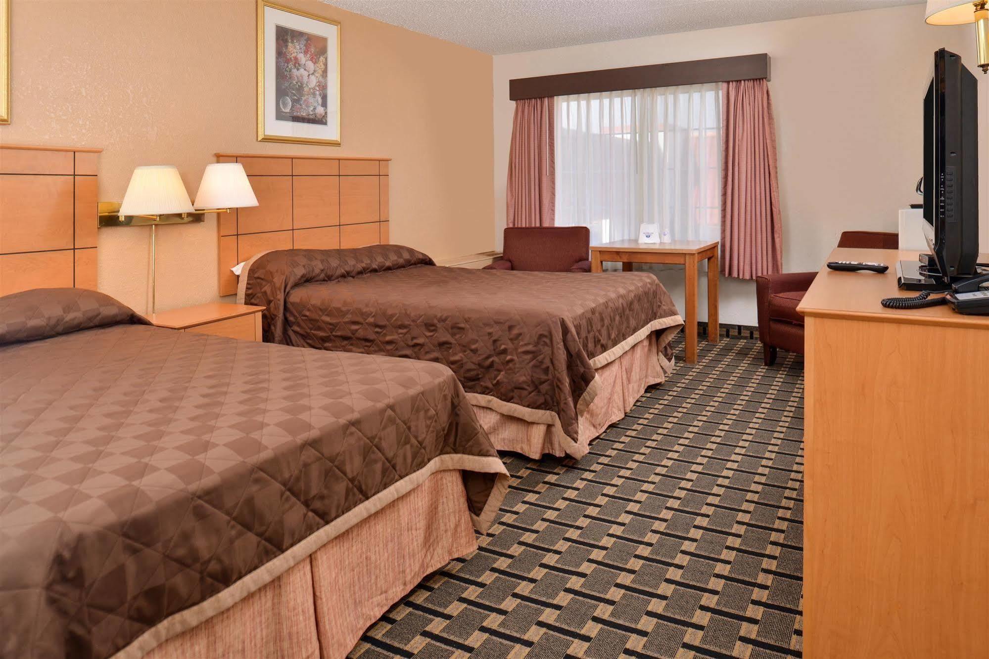 Americas Best Value Inn And Suites St. Cloud Saint Cloud Exterior foto