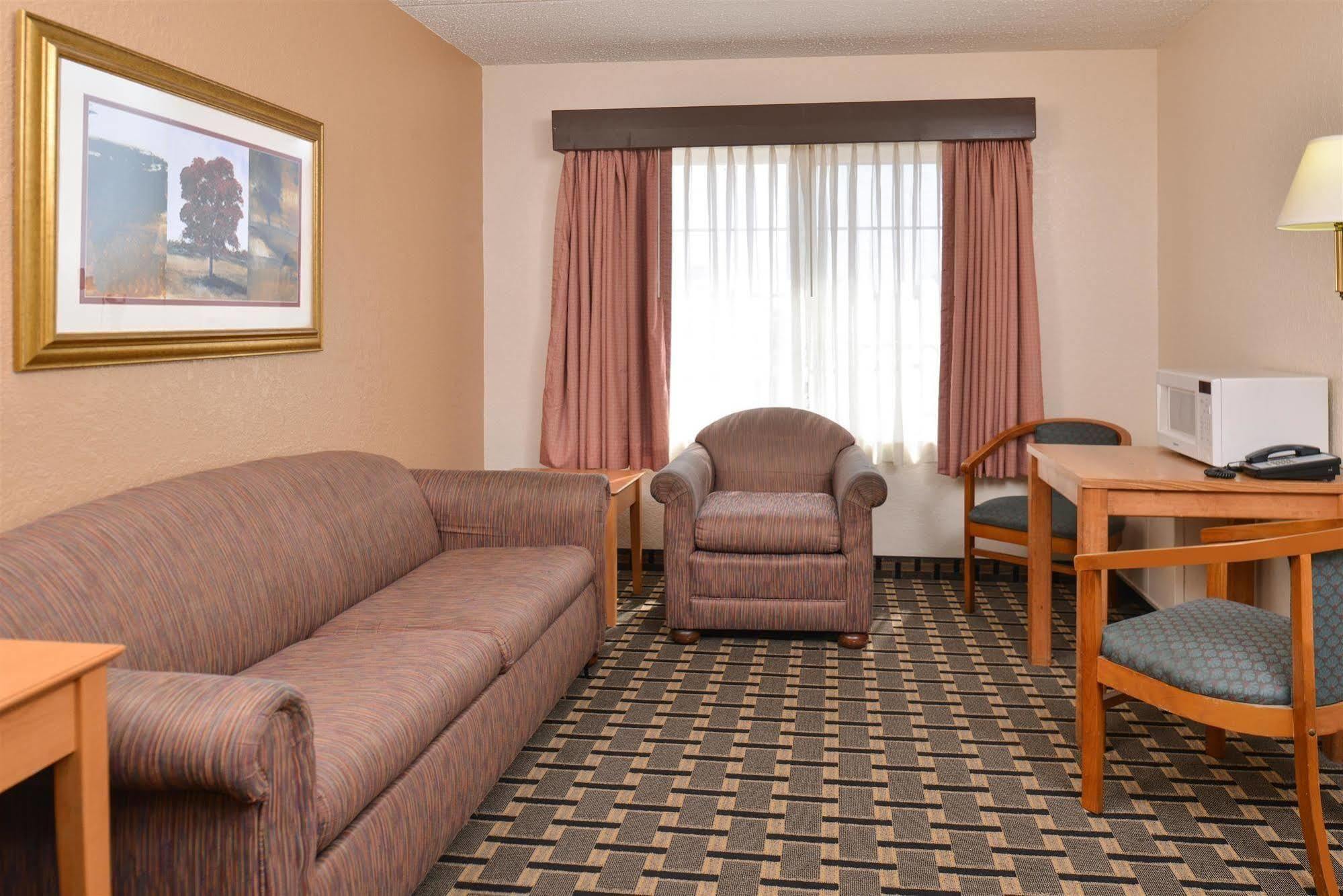Americas Best Value Inn And Suites St. Cloud Saint Cloud Exterior foto